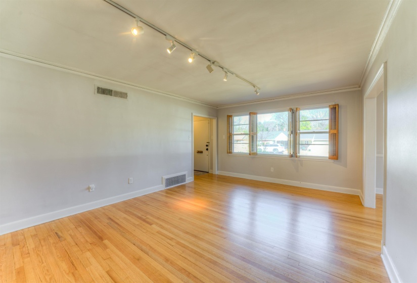 3383 NORTHWOOD DR, Memphis, Tennessee 38111, 3 Bedrooms Bedrooms, 7 Rooms Rooms,2 BathroomsBathrooms,Residential,For Sale,NORTHWOOD,10213159