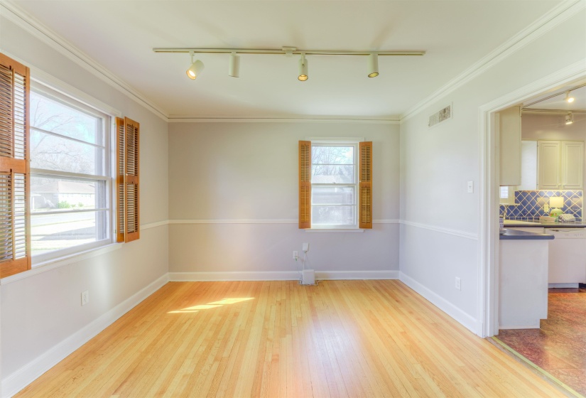 3383 NORTHWOOD DR, Memphis, Tennessee 38111, 3 Bedrooms Bedrooms, 7 Rooms Rooms,2 BathroomsBathrooms,Residential,For Sale,NORTHWOOD,10213159