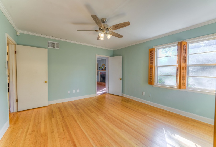 3383 NORTHWOOD DR, Memphis, Tennessee 38111, 3 Bedrooms Bedrooms, 7 Rooms Rooms,2 BathroomsBathrooms,Residential,For Sale,NORTHWOOD,10213159