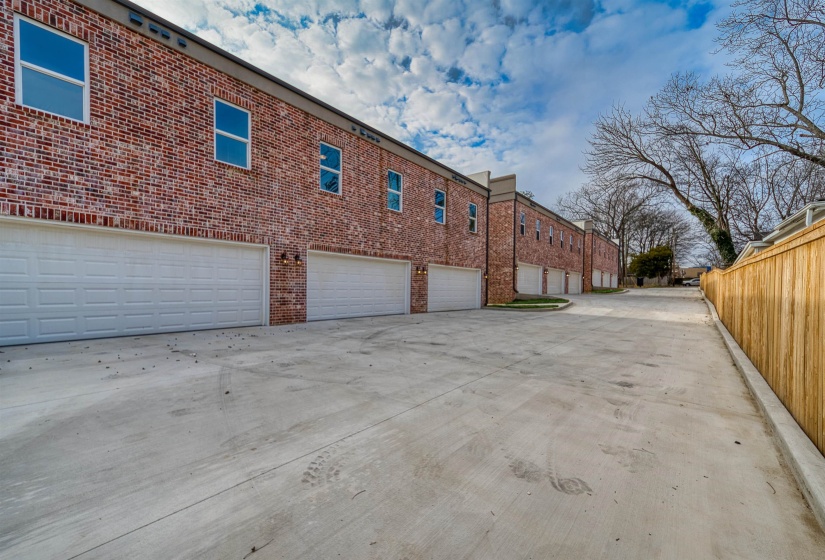 200 WASHINGTON AVE, Covington, Tennessee 38019, 2 Bedroom Bedrooms, 5 Room Rooms,2.1 BathroomBathrooms,Residential,For Sale,WASHINGTON,0,10213168