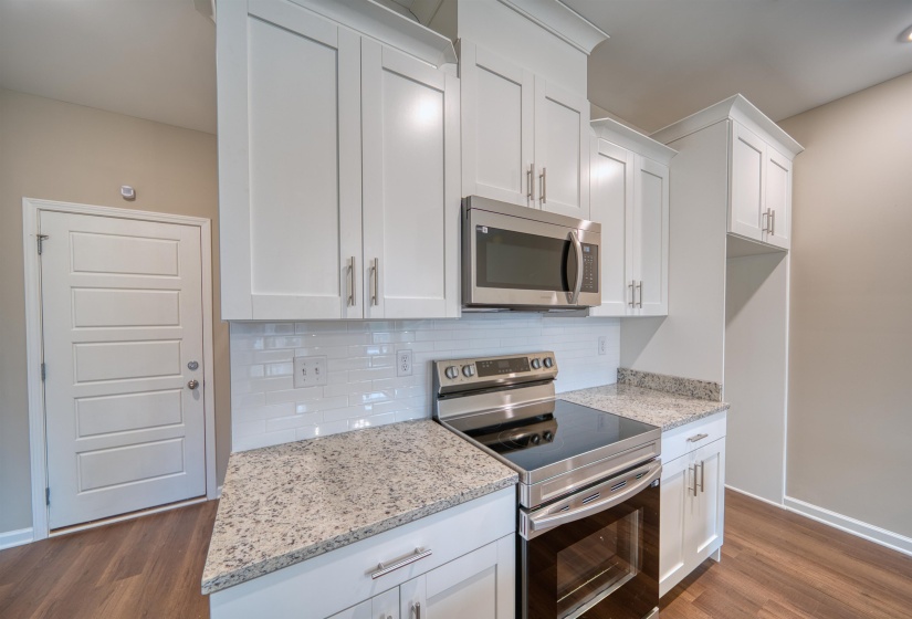 212 WASHINGTON AVE, Covington, Tennessee 38019, 2 Bedroom Bedrooms, 5 Room Rooms,2.1 BathroomBathrooms,Residential,For Sale,WASHINGTON,0,10213170