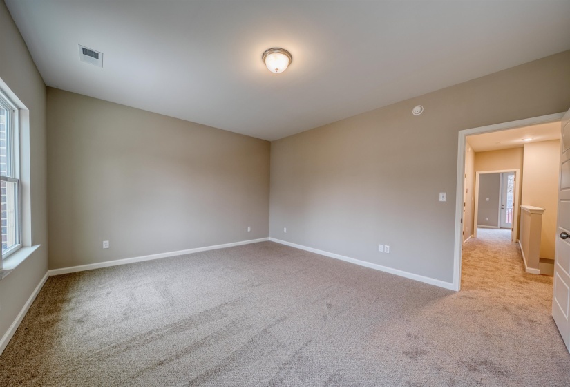 224 WASHINGTON AVE, Covington, Tennessee 38019, 2 Bedroom Bedrooms, 5 Room Rooms,2.1 BathroomBathrooms,Residential,For Sale,WASHINGTON,0,10213171