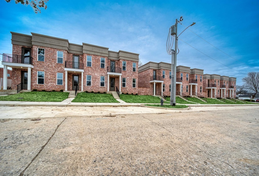 224 WASHINGTON AVE, Covington, Tennessee 38019, 2 Bedroom Bedrooms, 5 Room Rooms,2.1 BathroomBathrooms,Residential,For Sale,WASHINGTON,0,10213171