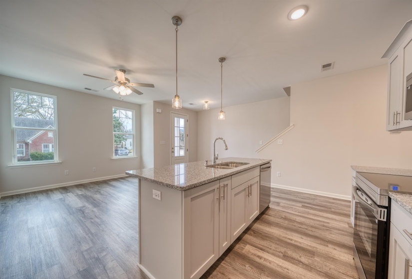 236 WASHINGTON AVE, Covington, Tennessee 38019, 2 Bedroom Bedrooms, 5 Room Rooms,2.1 BathroomBathrooms,Residential,For Sale,WASHINGTON,0,10213179