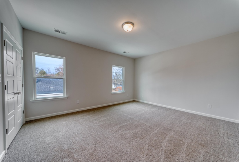 236 WASHINGTON AVE, Covington, Tennessee 38019, 2 Bedroom Bedrooms, 5 Room Rooms,2.1 BathroomBathrooms,Residential,For Sale,WASHINGTON,0,10213179
