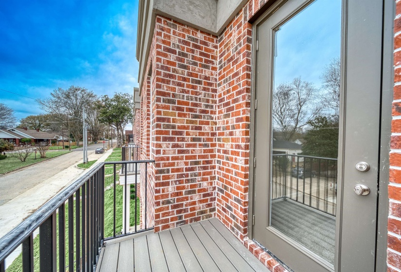 272 WASHINGTON AVE, Covington, Tennessee 38019, 2 Bedroom Bedrooms, 5 Room Rooms,2.1 BathroomBathrooms,Residential,For Sale,WASHINGTON,0,10213181