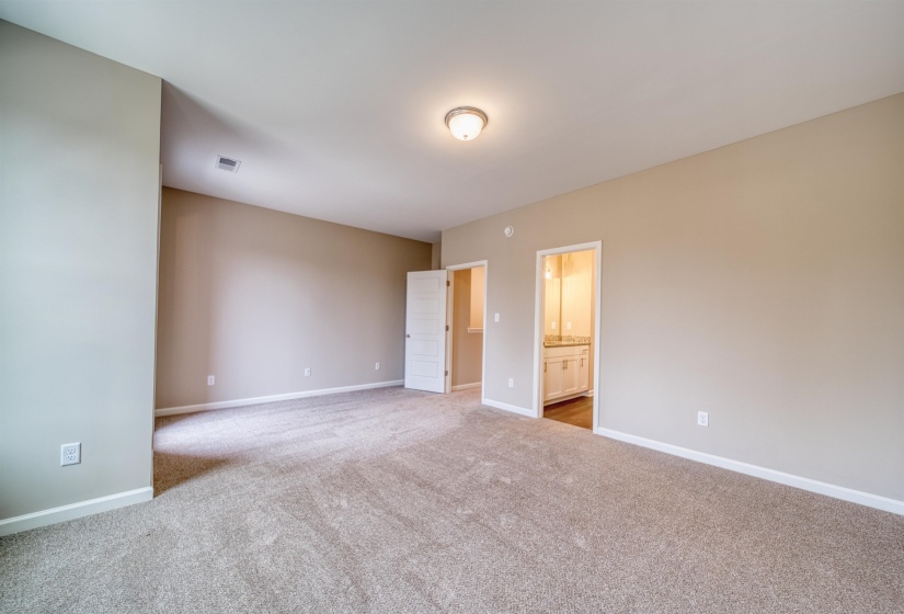 248 WASHINGTON AVE, Covington, Tennessee 38019, 2 Bedroom Bedrooms, 5 Room Rooms,2.1 BathroomBathrooms,Residential,For Sale,WASHINGTON,0,10213182