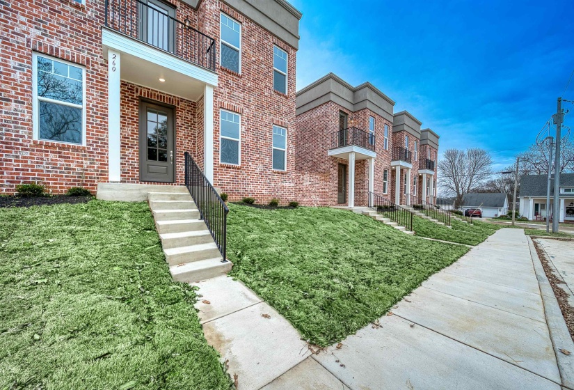 260 WASHINGTON AVE, Covington, Tennessee 38019, 2 Bedroom Bedrooms, 5 Room Rooms,2.1 BathroomBathrooms,Residential,For Sale,WASHINGTON,0,10213183