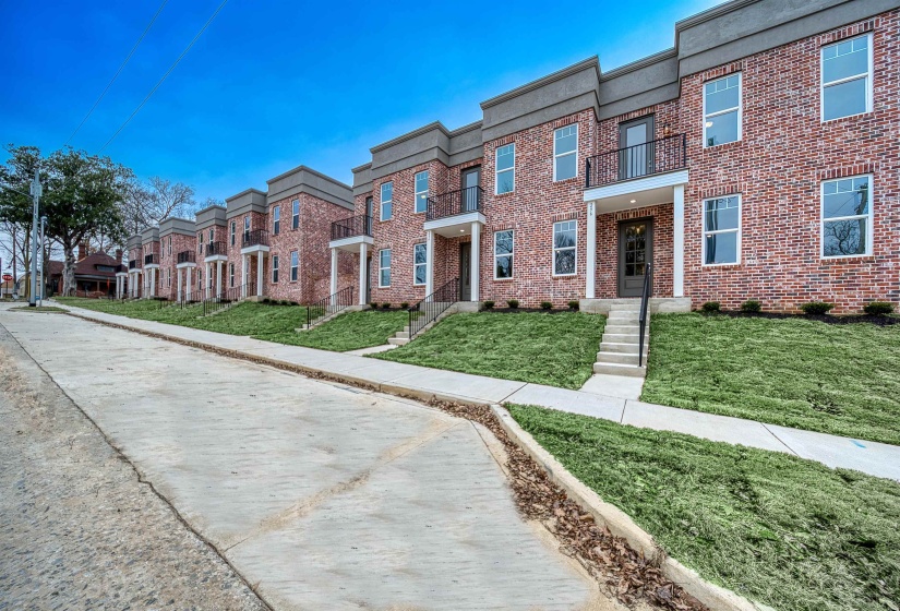 260 WASHINGTON AVE, Covington, Tennessee 38019, 2 Bedroom Bedrooms, 5 Room Rooms,2.1 BathroomBathrooms,Residential,For Sale,WASHINGTON,0,10213183