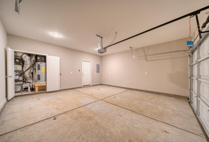 296 WASHINGTON AVE, Covington, Tennessee 38019, 2 Bedroom Bedrooms, 5 Room Rooms,2.1 BathroomBathrooms,Residential,For Sale,WASHINGTON,0,10213184