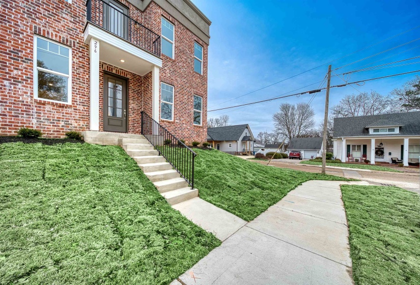 296 WASHINGTON AVE, Covington, Tennessee 38019, 2 Bedroom Bedrooms, 5 Room Rooms,2.1 BathroomBathrooms,Residential,For Sale,WASHINGTON,0,10213184