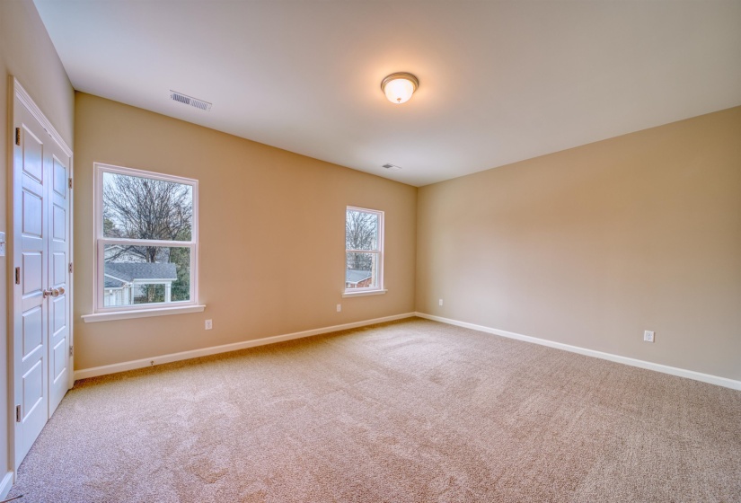 296 WASHINGTON AVE, Covington, Tennessee 38019, 2 Bedroom Bedrooms, 5 Room Rooms,2.1 BathroomBathrooms,Residential,For Sale,WASHINGTON,0,10213184
