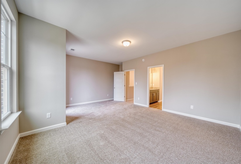 296 WASHINGTON AVE, Covington, Tennessee 38019, 2 Bedroom Bedrooms, 5 Room Rooms,2.1 BathroomBathrooms,Residential,For Sale,WASHINGTON,0,10213184