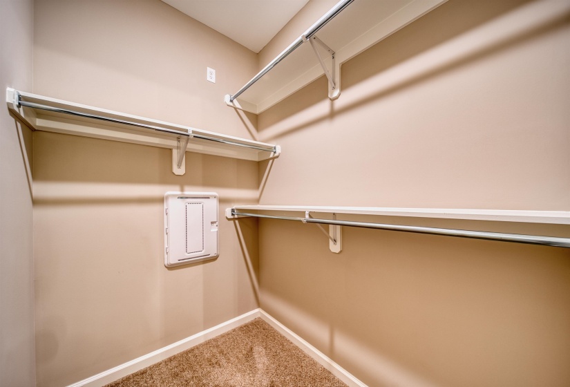 296 WASHINGTON AVE, Covington, Tennessee 38019, 2 Bedroom Bedrooms, 5 Room Rooms,2.1 BathroomBathrooms,Residential,For Sale,WASHINGTON,0,10213184