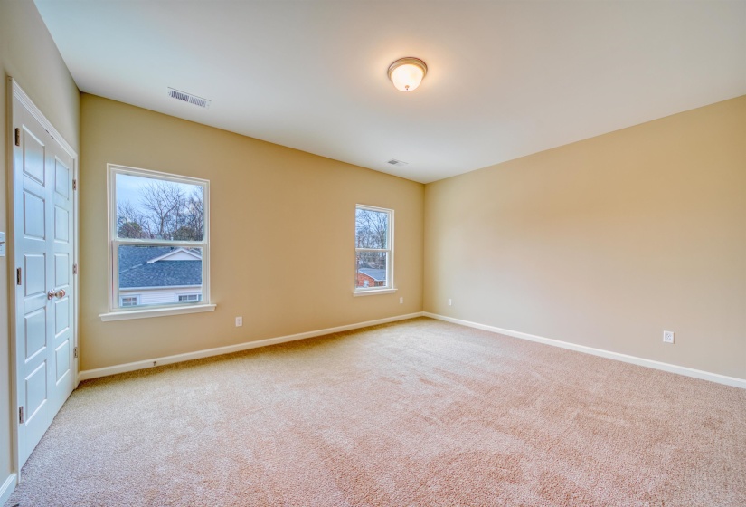 284 WASHINGTON AVE, Covington, Tennessee 38019, 2 Bedroom Bedrooms, 5 Room Rooms,2.1 BathroomBathrooms,Residential,For Sale,WASHINGTON,0,10213185