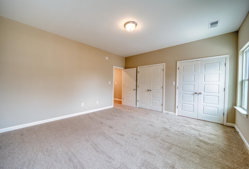 284 WASHINGTON AVE, Covington, Tennessee 38019, 2 Bedroom Bedrooms, 5 Room Rooms,2.1 BathroomBathrooms,Residential,For Sale,WASHINGTON,0,10213185