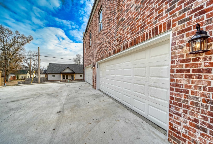284 WASHINGTON AVE, Covington, Tennessee 38019, 2 Bedroom Bedrooms, 5 Room Rooms,2.1 BathroomBathrooms,Residential,For Sale,WASHINGTON,0,10213185