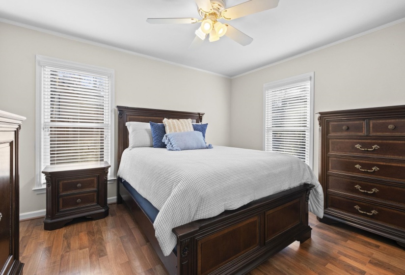 7964 DOVIE LN, Germantown, Tennessee 38138, 5 Bedrooms Bedrooms, 12 Rooms Rooms,3.1 BathroomsBathrooms,Residential,For Sale,DOVIE,10213223