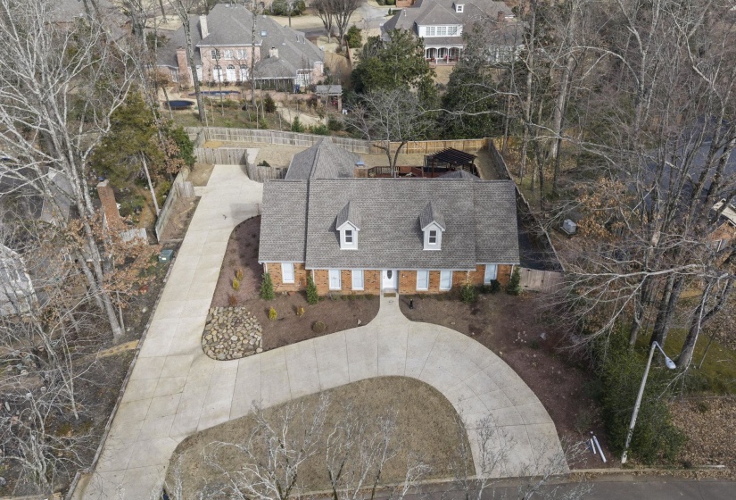 7964 DOVIE LN, Germantown, Tennessee 38138, 5 Bedrooms Bedrooms, 12 Rooms Rooms,3.1 BathroomsBathrooms,Residential,For Sale,DOVIE,10213223