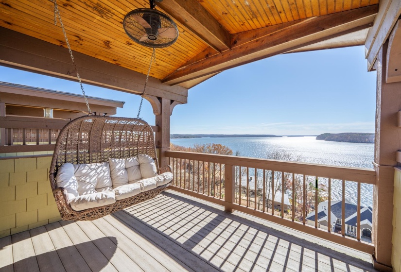 75C OASIS LN, Savannah, Tennessee 38372, 4 Bedrooms Bedrooms, 8 Rooms Rooms,3.1 BathroomsBathrooms,Residential,For Sale,OASIS,10213248