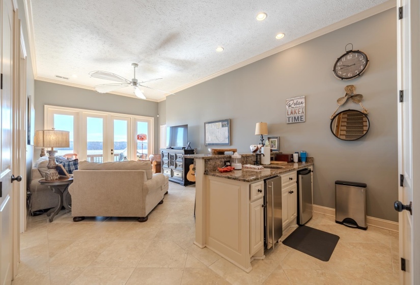 75C OASIS LN, Savannah, Tennessee 38372, 4 Bedrooms Bedrooms, 8 Rooms Rooms,3.1 BathroomsBathrooms,Residential,For Sale,OASIS,10213248