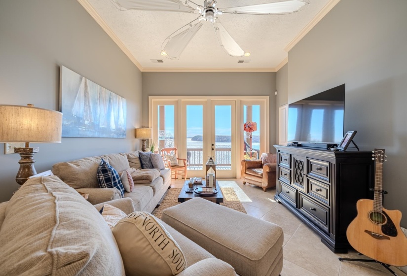 75C OASIS LN, Savannah, Tennessee 38372, 4 Bedrooms Bedrooms, 8 Rooms Rooms,3.1 BathroomsBathrooms,Residential,For Sale,OASIS,10213248