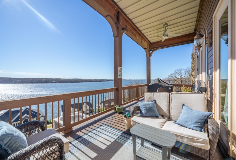 75C OASIS LN, Savannah, Tennessee 38372, 4 Bedrooms Bedrooms, 8 Rooms Rooms,3.1 BathroomsBathrooms,Residential,For Sale,OASIS,10213248