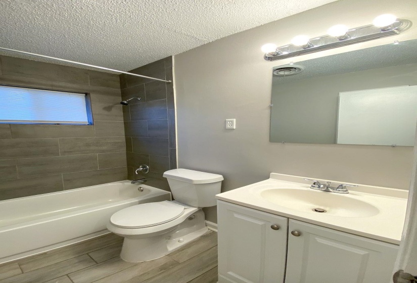 3716 DORADO AVE, Memphis, Tennessee 38128, 4 Bedrooms Bedrooms, 6 Rooms Rooms,2 BathroomsBathrooms,Residential,For Sale,DORADO,10213262