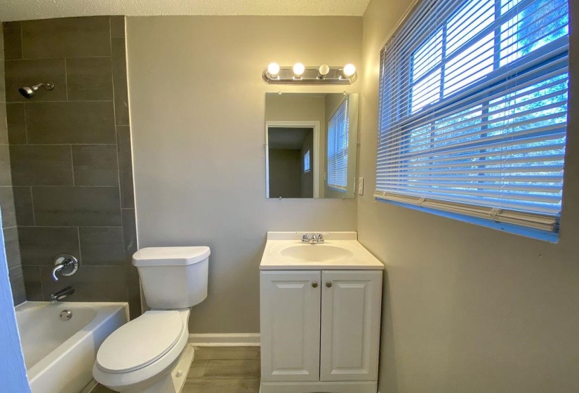 3716 DORADO AVE, Memphis, Tennessee 38128, 4 Bedrooms Bedrooms, 6 Rooms Rooms,2 BathroomsBathrooms,Residential,For Sale,DORADO,10213262