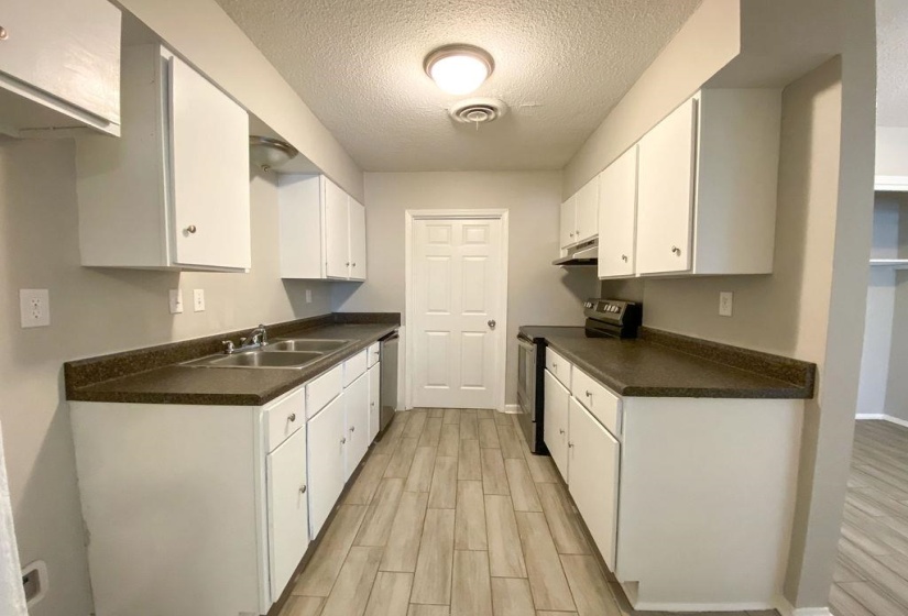 3716 DORADO AVE, Memphis, Tennessee 38128, 4 Bedrooms Bedrooms, 6 Rooms Rooms,2 BathroomsBathrooms,Residential,For Sale,DORADO,10213262