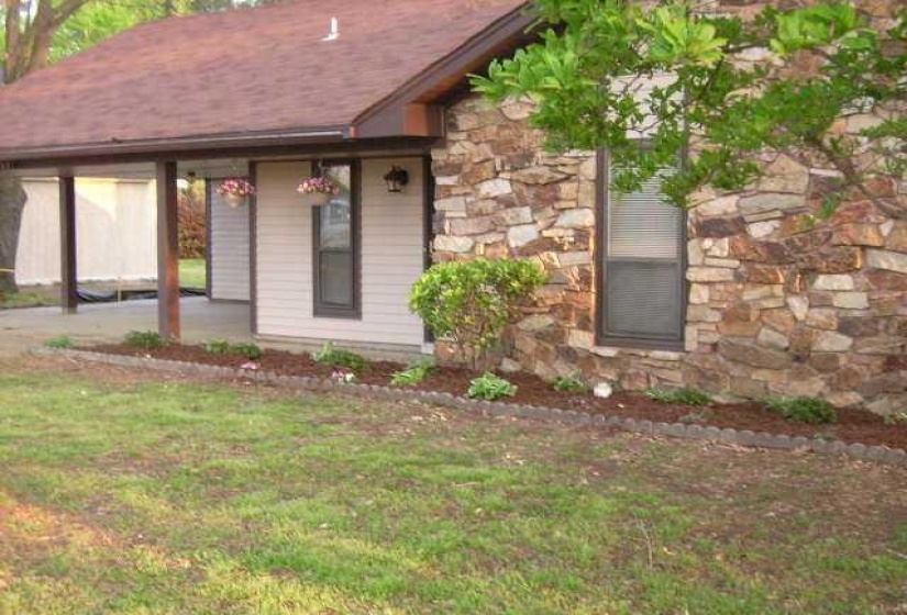 387 SHELTON DR, Collierville, Tennessee 38017, 3 Bedrooms Bedrooms, 5 Rooms Rooms,2 BathroomsBathrooms,Rental Properties,For Sale,SHELTON,10213276