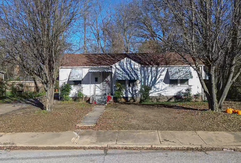 View of front of property featuring stucco siding