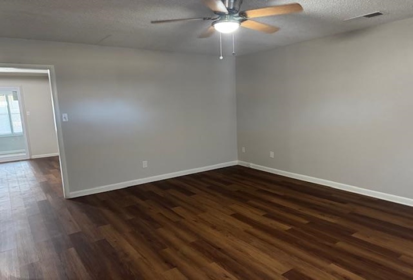 2863 RANDY CV, Memphis, Tennessee 38118, 4 Bedrooms Bedrooms, 7 Rooms Rooms,1.1 BathroomsBathrooms,Residential,For Sale,RANDY,10213298