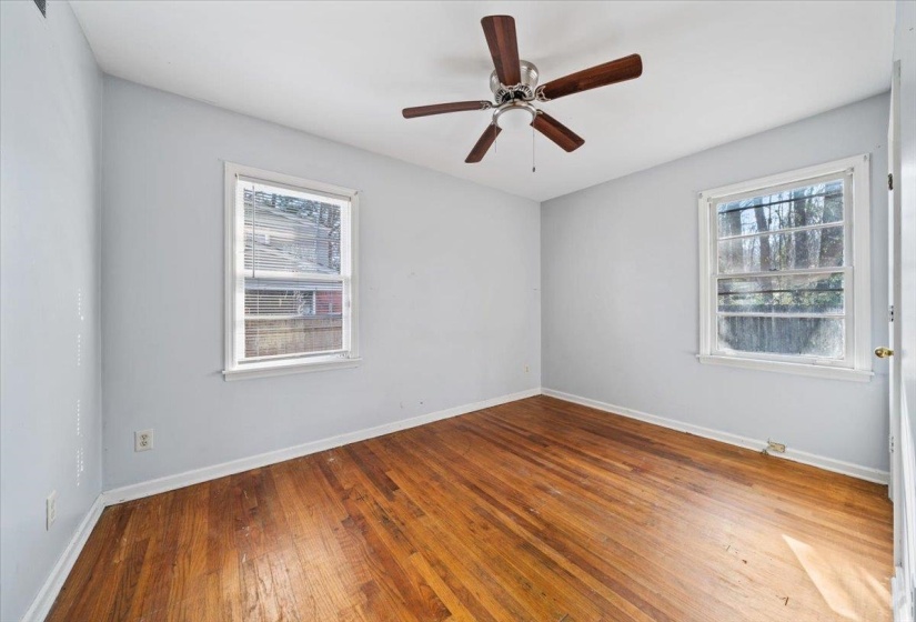 1821 DALE LAVERN RD, Memphis, Tennessee 38116, 5 Bedrooms Bedrooms, 7 Rooms Rooms,2 BathroomsBathrooms,Residential,For Sale,DALE LAVERN,10213306