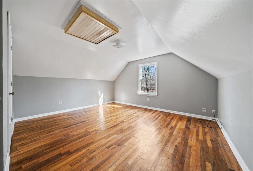 1821 DALE LAVERN RD, Memphis, Tennessee 38116, 5 Bedrooms Bedrooms, 7 Rooms Rooms,2 BathroomsBathrooms,Residential,For Sale,DALE LAVERN,10213306