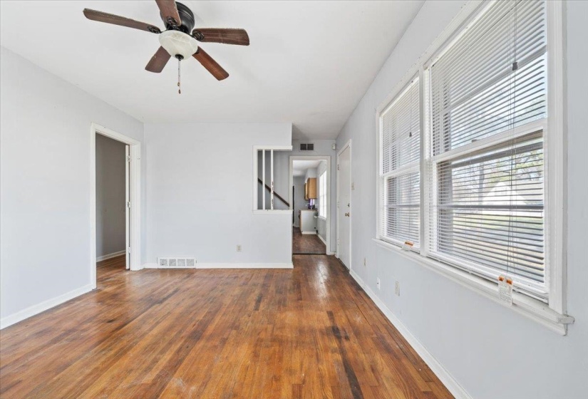 1821 DALE LAVERN RD, Memphis, Tennessee 38116, 5 Bedrooms Bedrooms, 7 Rooms Rooms,2 BathroomsBathrooms,Residential,For Sale,DALE LAVERN,10213306