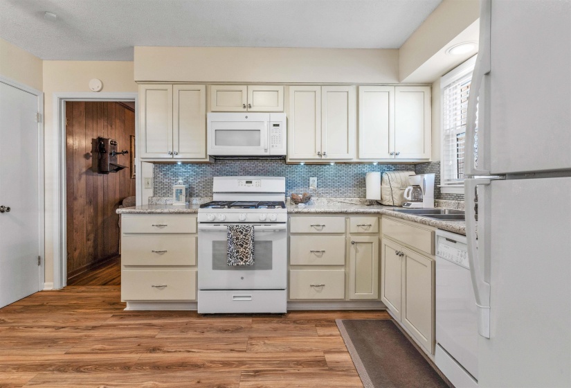 3613 ACACIA ST, Memphis, Tennessee 38116, 3 Bedrooms Bedrooms, 7 Rooms Rooms,2 BathroomsBathrooms,Residential,For Sale,ACACIA,10213361