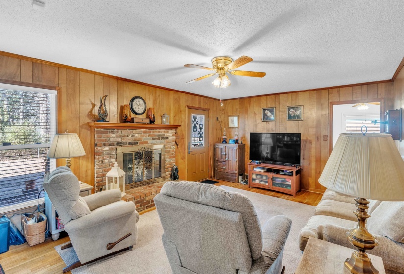 3613 ACACIA ST, Memphis, Tennessee 38116, 3 Bedrooms Bedrooms, 7 Rooms Rooms,2 BathroomsBathrooms,Residential,For Sale,ACACIA,10213361