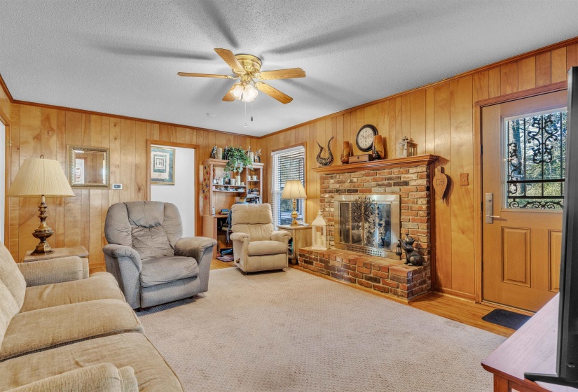 3613 ACACIA ST, Memphis, Tennessee 38116, 3 Bedrooms Bedrooms, 7 Rooms Rooms,2 BathroomsBathrooms,Residential,For Sale,ACACIA,10213361