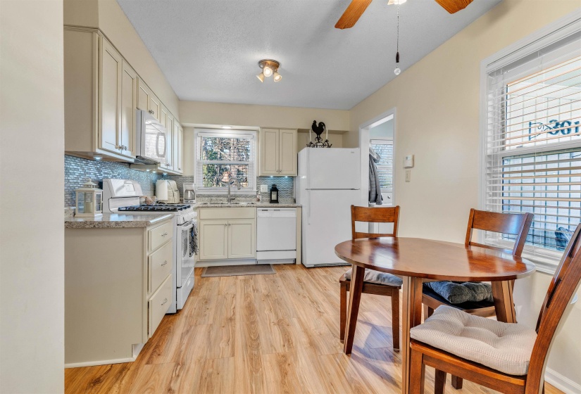 3613 ACACIA ST, Memphis, Tennessee 38116, 3 Bedrooms Bedrooms, 7 Rooms Rooms,2 BathroomsBathrooms,Residential,For Sale,ACACIA,10213361