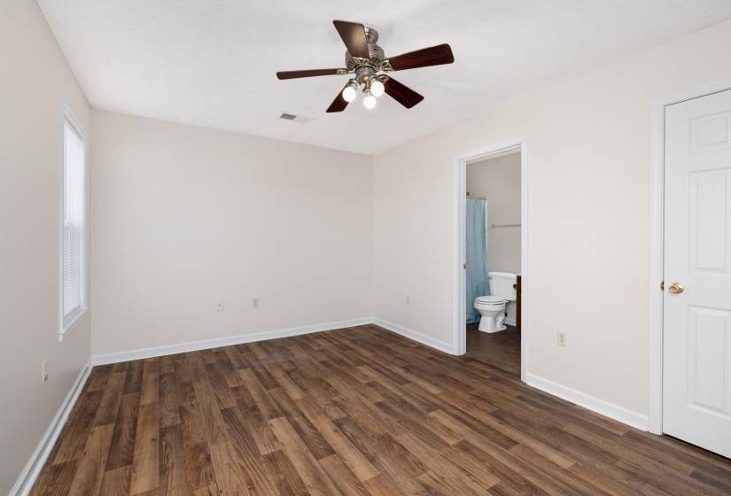 212 FEEZOR ST, Covington, Tennessee 38019, 3 Bedrooms Bedrooms, 5 Rooms Rooms,2 BathroomsBathrooms,Residential,For Sale,FEEZOR,10213377