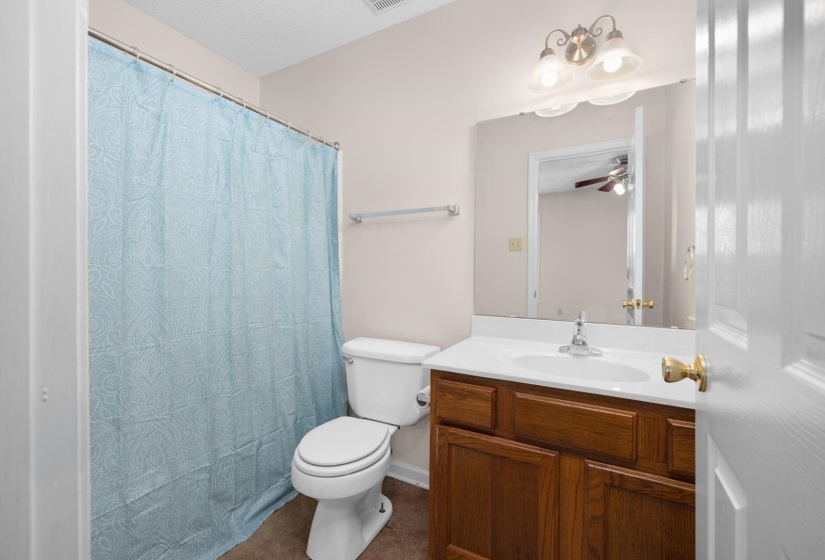 212 FEEZOR ST, Covington, Tennessee 38019, 3 Bedrooms Bedrooms, 5 Rooms Rooms,2 BathroomsBathrooms,Residential,For Sale,FEEZOR,10213377