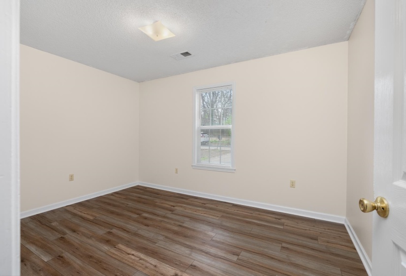 212 FEEZOR ST, Covington, Tennessee 38019, 3 Bedrooms Bedrooms, 5 Rooms Rooms,2 BathroomsBathrooms,Residential,For Sale,FEEZOR,10213377