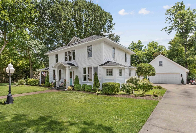 30 FRONT ST, Rossville, Tennessee 38066, 5 Bedroom Bedrooms, 8 Room Rooms,2.1 BathroomBathrooms,Residential,For Sale,FRONT,0,10213446