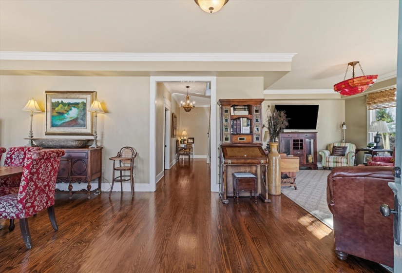 30 FRONT ST, Rossville, Tennessee 38066, 5 Bedroom Bedrooms, 8 Room Rooms,2.1 BathroomBathrooms,Residential,For Sale,FRONT,0,10213446