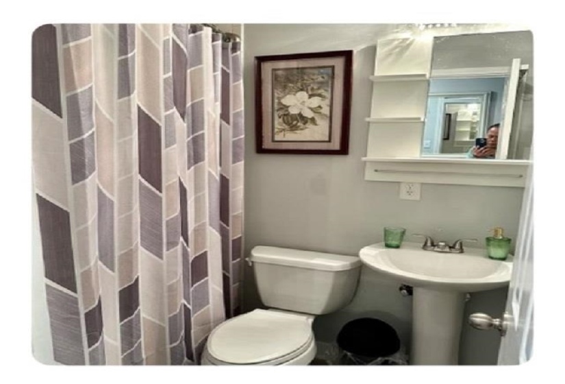 3470 GUERNSEY AVE, Memphis, Tennessee 38122, 4 Bedroom Bedrooms, 7 Room Rooms,3 BathroomBathrooms,Residential,For Sale,GUERNSEY,0,10213460