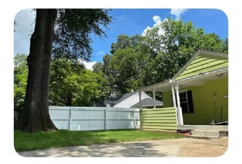 3470 GUERNSEY AVE, Memphis, Tennessee 38122, 4 Bedroom Bedrooms, 7 Room Rooms,3 BathroomBathrooms,Residential,For Sale,GUERNSEY,0,10213460