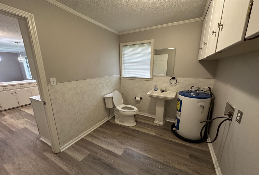 335 SHELLY AVE, Dyersburg, Tennessee 38024-5235, 3 Bedroom Bedrooms, 7 Room Rooms,1.1 BathroomBathrooms,Residential,For Sale,SHELLY,0,10213480