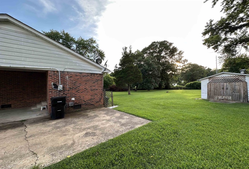 335 SHELLY AVE, Dyersburg, Tennessee 38024-5235, 3 Bedroom Bedrooms, 7 Room Rooms,1.1 BathroomBathrooms,Residential,For Sale,SHELLY,0,10213480