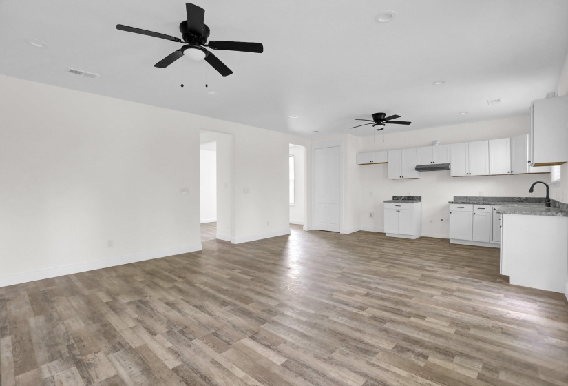 1488 LYNDALE AVE, Memphis, Tennessee 38107, 3 Bedrooms Bedrooms, 6 Rooms Rooms,2 BathroomsBathrooms,Residential,For Sale,LYNDALE,10213526